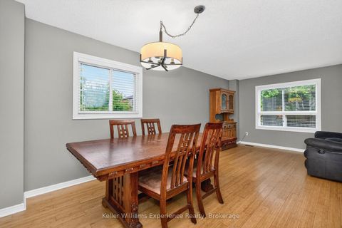 Photo 10 at 22 Cartwright Drive, Cundles East, Barrie