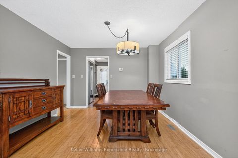 Photo 11 at 22 Cartwright Drive, Cundles East, Barrie Photo 11 at 22 Cartwright Drive, Cundles East, Barrie