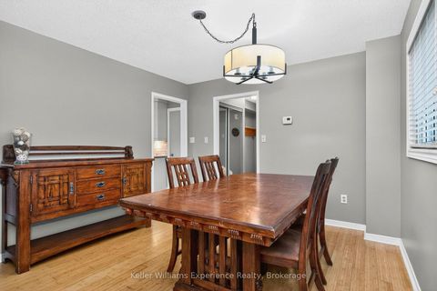 Photo 12 at 22 Cartwright Drive, Cundles East, Barrie