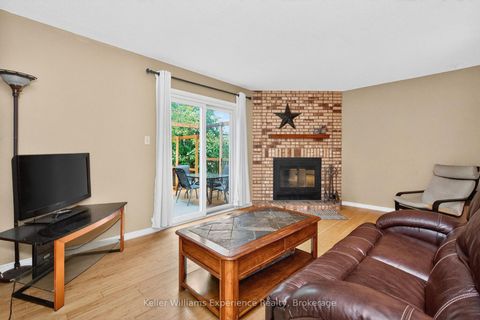 Photo 14 at 22 Cartwright Drive, Cundles East, Barrie