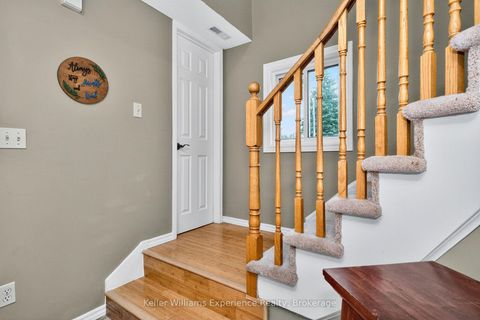 Photo 16 at 22 Cartwright Drive, Cundles East, Barrie