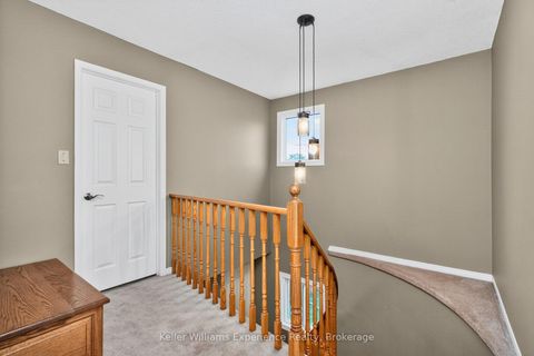 Photo 18 at 22 Cartwright Drive, Cundles East, Barrie