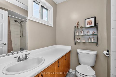 Photo 22 at 22 Cartwright Drive, Cundles East, Barrie