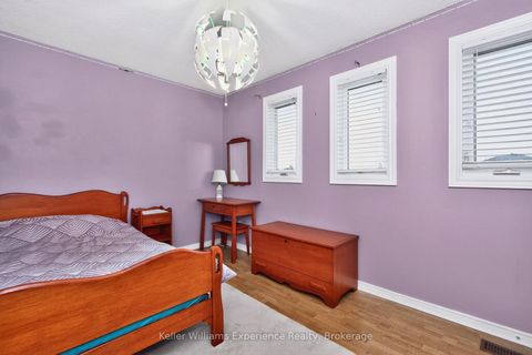 Photo 24 at 22 Cartwright Drive, Cundles East, Barrie