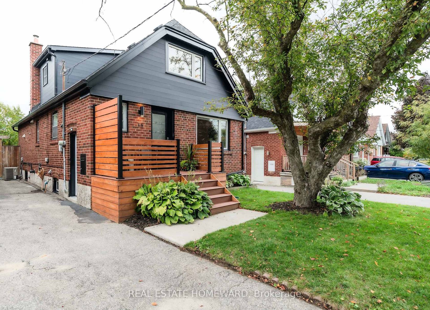 10 Norlong Boulevard, East York, Toronto 
