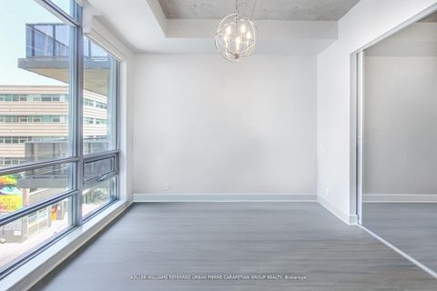 Photo 4 at 520 - 399 Adelaide Street W, Waterfront Communities C1, Toronto