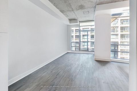 Photo 5 at 520 - 399 Adelaide Street W, Waterfront Communities C1, Toronto