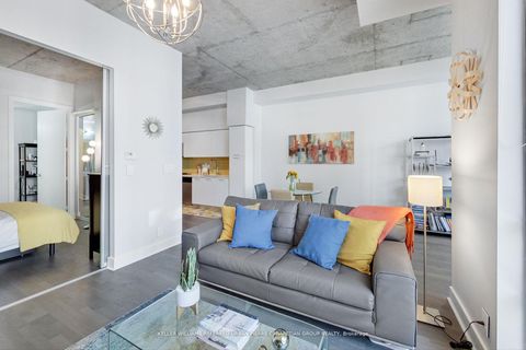 Photo 6 at 520 - 399 Adelaide Street W, Waterfront Communities C1, Toronto