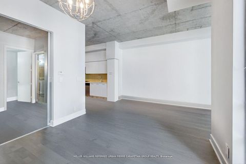 Photo 18 at 520 - 399 Adelaide Street W, Waterfront Communities C1, Toronto