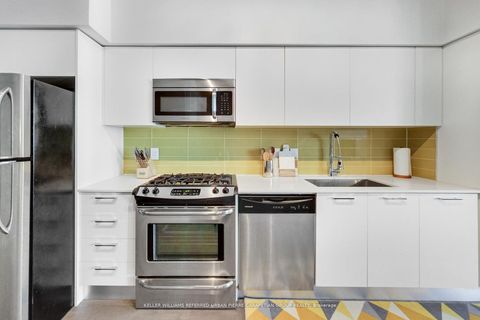 Photo 22 at 520 - 399 Adelaide Street W, Waterfront Communities C1, Toronto