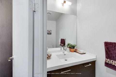 Photo 25 at 520 - 399 Adelaide Street W, Waterfront Communities C1, Toronto