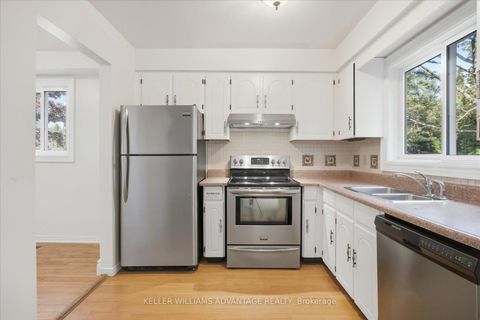 Photo 10 at 9 Blue Anchor Trail, Rouge E10, Toronto