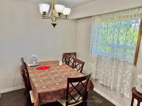 Photo 2 at 22 Montavista Street, Morningside, Toronto