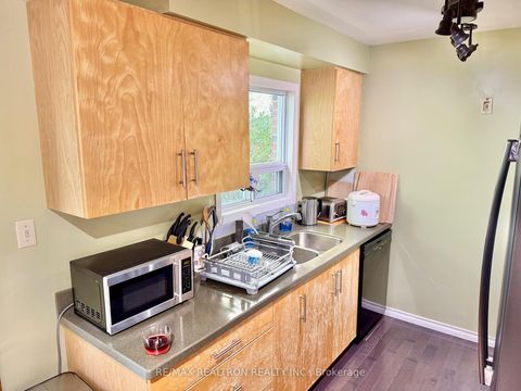 Photo 3 at 22 Montavista Street, Morningside, Toronto