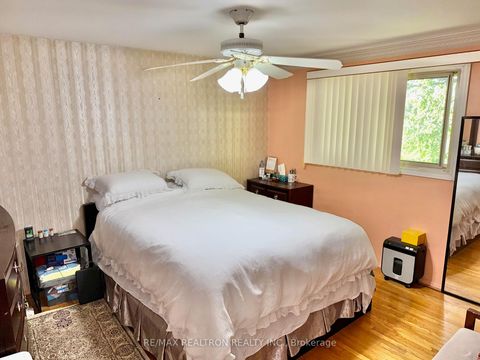 Photo 6 at 22 Montavista Street, Morningside, Toronto