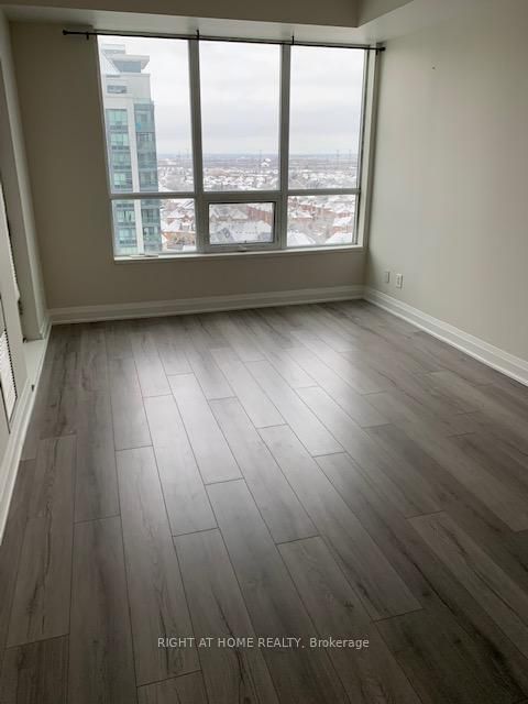 Photo 2 at 1410 - 20 North Park Road, Beverley Glen, Vaughan