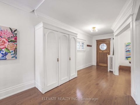Photo 4 at 127 Westminster Avenue, Swansea, Toronto Photo 4 at 127 Westminster Avenue, Swansea, Toronto