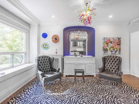 Photo 7 at 127 Westminster Avenue, Swansea, Toronto