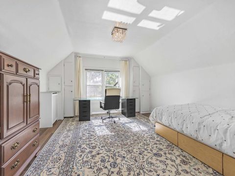 Photo 14 at 127 Westminster Avenue, Swansea, Toronto Photo 14 at 127 Westminster Avenue, Swansea, Toronto
