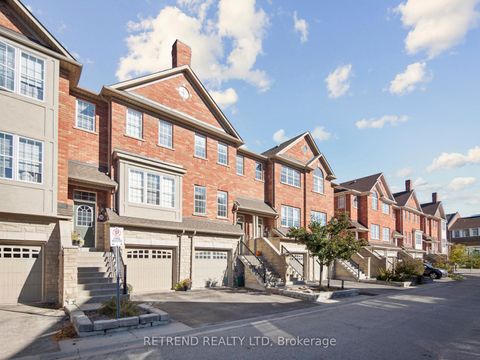 Photo 1 at 26 Golden Spruce Lane, Maple, Vaughan