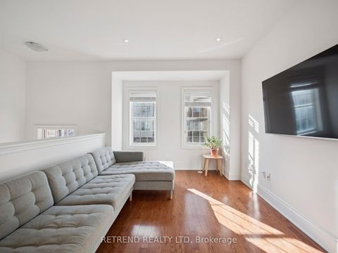 Photo 9 at 26 Golden Spruce Lane, Maple, Vaughan