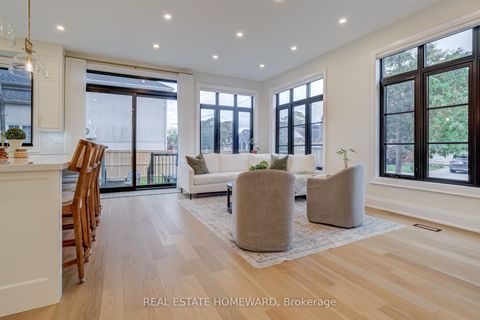 Photo 10 at 5 Taylor Drive, East York, Toronto