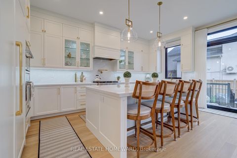 Photo 13 at 5 Taylor Drive, East York, Toronto