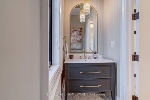 Photo 16 at 5 Taylor Drive, East York, Toronto