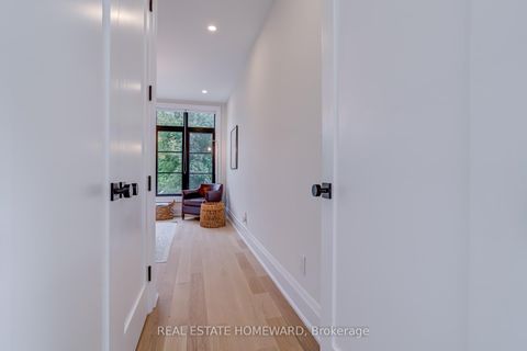 Photo 24 at 5 Taylor Drive, East York, Toronto