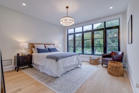 Photo 25 at 5 Taylor Drive, East York, Toronto