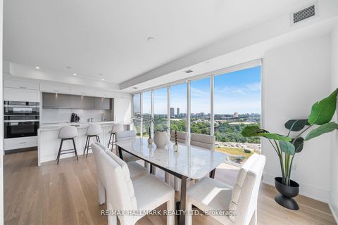 Photo 11 at 1710 - 10 Inn On The Park Drive, Don Mills, Toronto