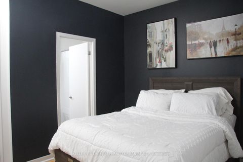 Photo 5 at 204 - 569 King Street E, Moss Park, Toronto