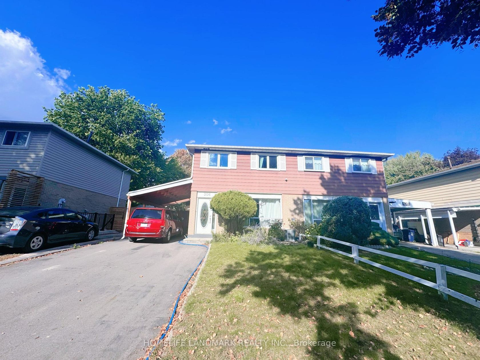 306 Hollyberry Trail, Hillcrest Village, Toronto by Loree Meneguzzi Real Estate 306 Hollyberry Trail, Hillcrest Village, Toronto