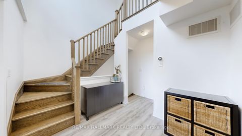 Photo 16 at 8 - 171 William Duncan Road, CFB, Toronto