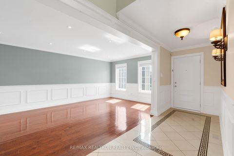 Photo 6 at 26 Cowles Court, Mill Pond, Richmond Hill