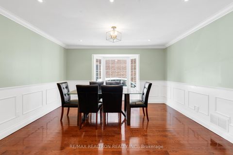 Photo 8 at 26 Cowles Court, Mill Pond, Richmond Hill