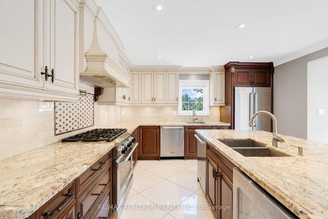 Photo 10 at 26 Cowles Court, Mill Pond, Richmond Hill