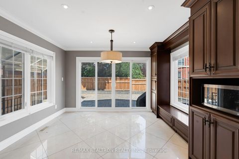 Photo 14 at 26 Cowles Court, Mill Pond, Richmond Hill