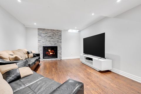 Photo 38 at 26 Cowles Court, Mill Pond, Richmond Hill