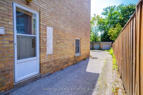 Photo 5 at 47 Ranleigh Avenue, Lawrence Park North, Toronto