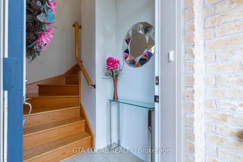 Photo 6 at 31 - 10 Porter Avenue W, West Woodbridge, Vaughan