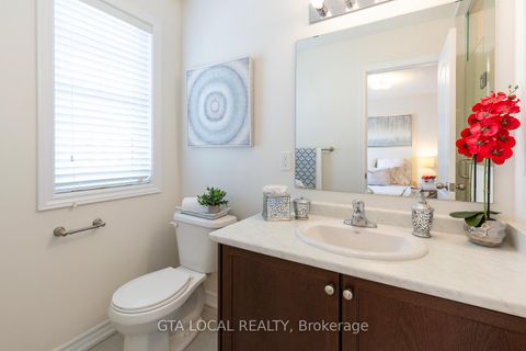 Photo 23 at 31 - 10 Porter Avenue W, West Woodbridge, Vaughan