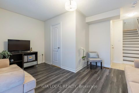 Photo 31 at 31 - 10 Porter Avenue W, West Woodbridge, Vaughan