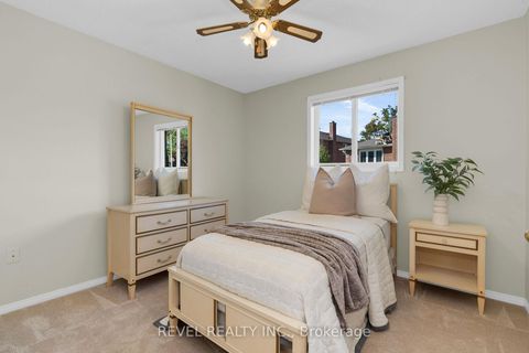 Photo 13 at 290 Cundles Road W, Northwest, Barrie