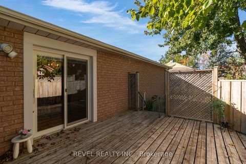 Photo 16 at 290 Cundles Road W, Northwest, Barrie