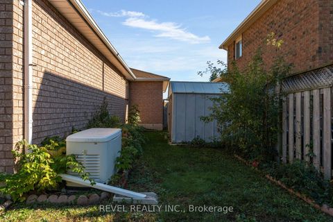 Photo 20 at 290 Cundles Road W, Northwest, Barrie