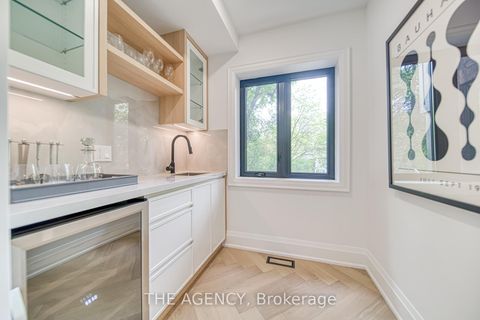 Photo 12 at 16 Duncannon Drive, Forest Hill South, Toronto