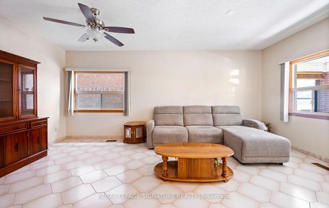 Photo 9 at 69 Chambers Avenue, Pellam Park, Toronto