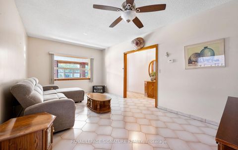 Photo 11 at 69 Chambers Avenue, Pellam Park, Toronto