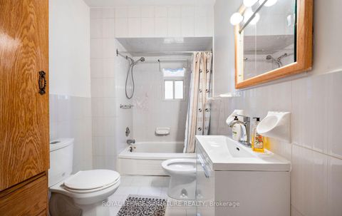 Photo 13 at 69 Chambers Avenue, Pellam Park, Toronto